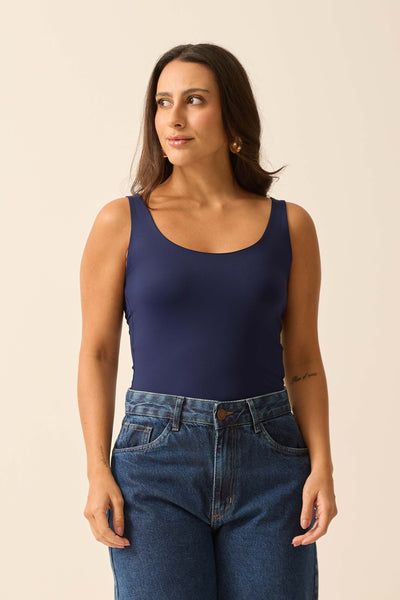 CAMISETA DECOTE U EM POLIAMIDA MARINHO