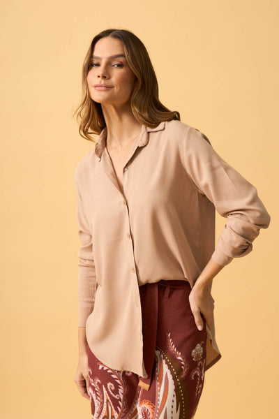 BLUSA SOCIAL COM BOTOES RAYON SLUB BEGE QUENTE