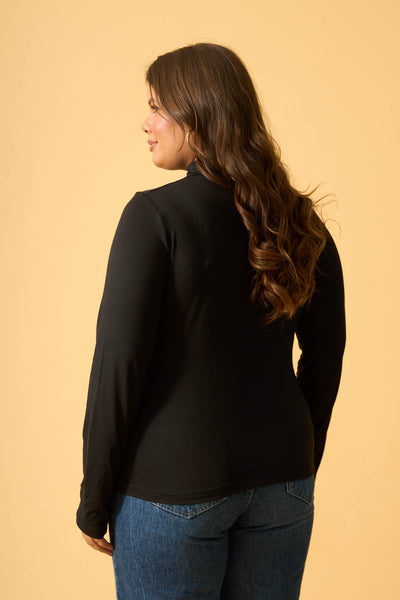 BLUSA COM GOLA SUEDE LIGTH PRETO