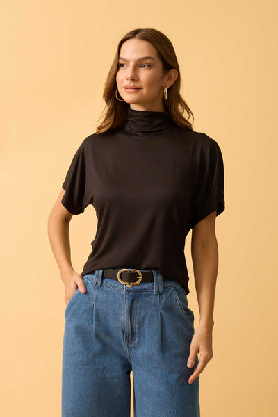 BLUSA COM GOLA SUEDE LIGHT PRETO