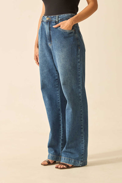 CALCA RETA JEANS MEDIO