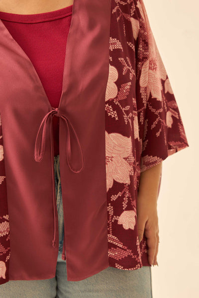 KIMONO COM RECORTE E CORDINHA PEÔNIAS