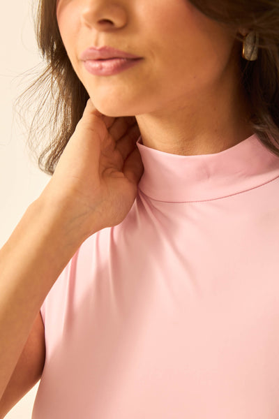 REGATA COM GOLA ALTA EM POLIAMIDA ROSA QUARTZ