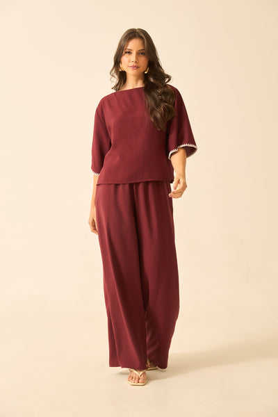 CALÇA RETA COM BOLSO E CORDINHA CABERNET
