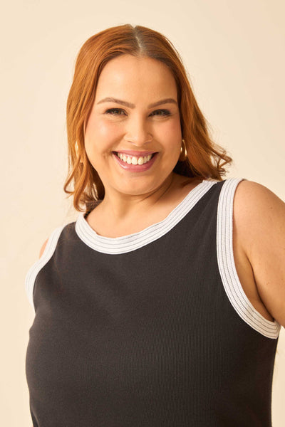 VESTIDO MIDI BICOLOR E PESPONTO PRETO