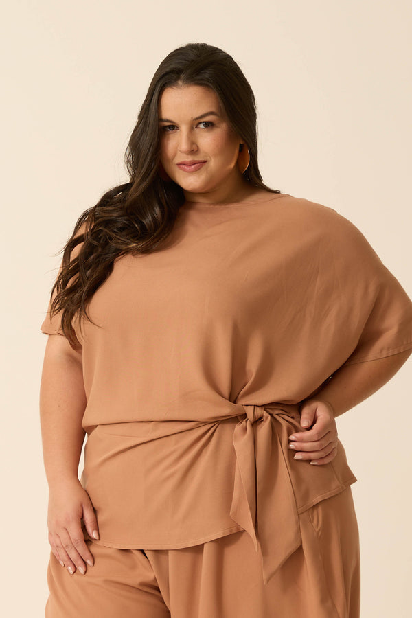 BLUSA COM AMARRAÇÃO NA LATERAL CANELA