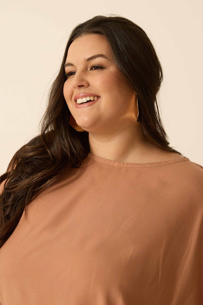 BLUSA COM AMARRAÇÃO NA LATERAL CANELA