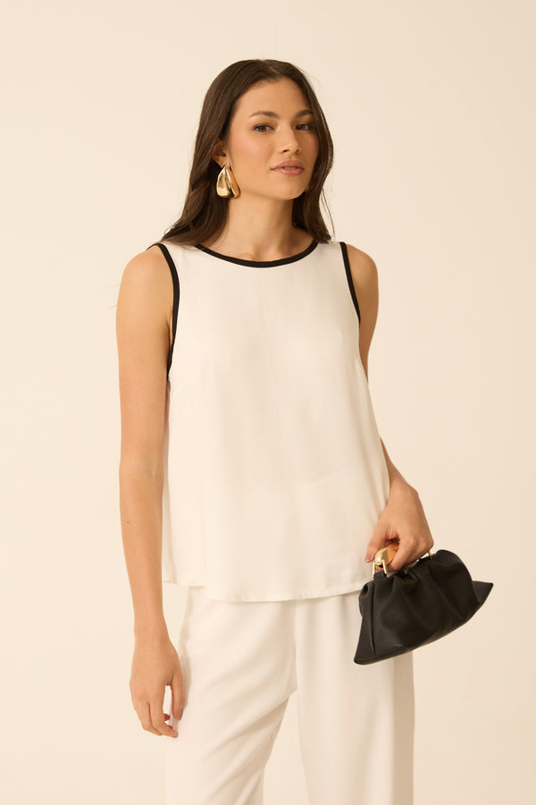 REGATA COM DETALHE BICOLOR TWILL OFF