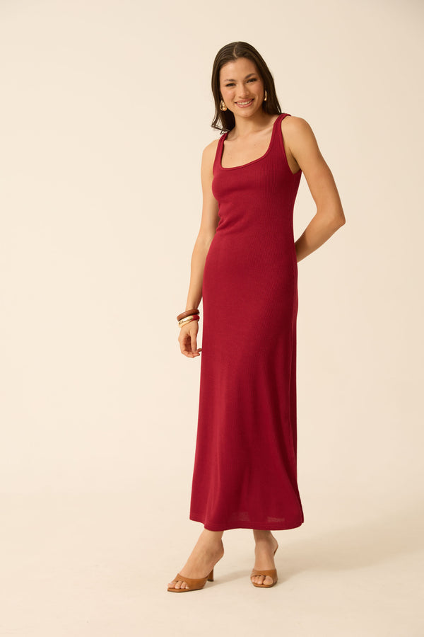 VESTIDO LONGO COM DECOTE U MALHA ONDAS VINHO