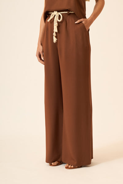 CALÇA PANTALONA COM BOLSO TWILL MARROM TRUFA
