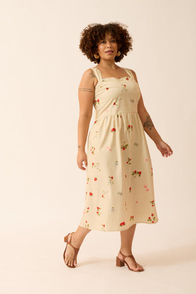 VESTIDO MIDI COM AMARRAÇÃO NAS COSTAS CAMPO DE MORANGOS ALGODÃO