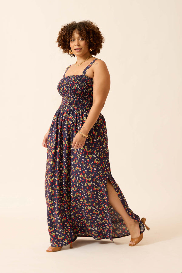 VESTIDO LONGO COM BOTÕES MINI CAMPO DE MORANGOS MARINHO